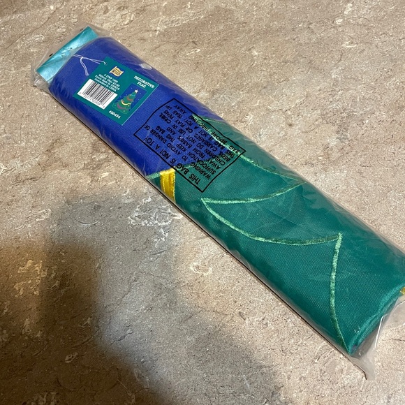 1999 Christmas Tree Decorative Flag New in original packaging - Picture 8 of 8